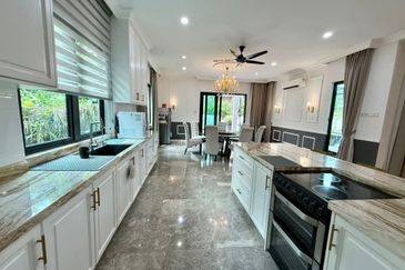 Tambun Ipoh Uplands Luxury 3 Storey Bungalow Corner House With Private Lift & Spacious Modern Design 