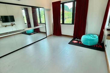 Tambun Ipoh Uplands Luxury 3 Storey Bungalow Corner House With Private Lift & Spacious Modern Design 