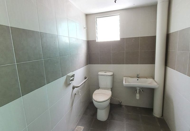 Jalan Lahat Pusat Perniagaan Falim@Tin City Freehold 3 Storey Shoplot Endlot Unit Near Ipoh Town & Easy Access Toll