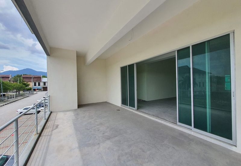 Jalan Lahat Pusat Perniagaan Falim@Tin City Freehold 3 Storey Shoplot Endlot Unit Near Ipoh Town & Easy Access Toll