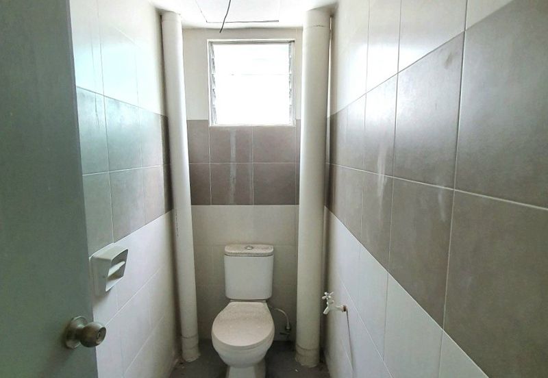 Jalan Lahat Pusat Perniagaan Falim@Tin City Freehold 3 Storey Shoplot Endlot Unit Near Ipoh Town & Easy Access Toll