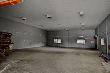 Kawasan Perindustrian Sri Rapat Prime Area Corner Factory High Ceiling Space Easy Toll Access