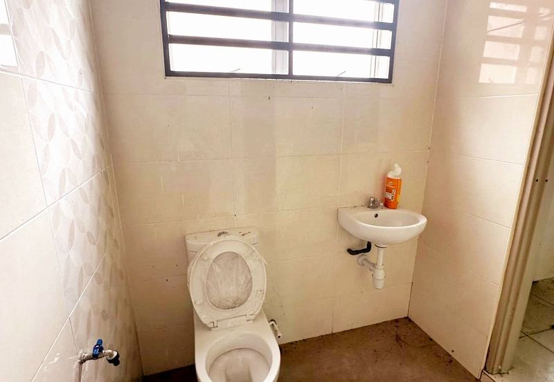 Tanjung Rambutan Brand New 2 Storey Terrace House Corner Unit With Extra Land 