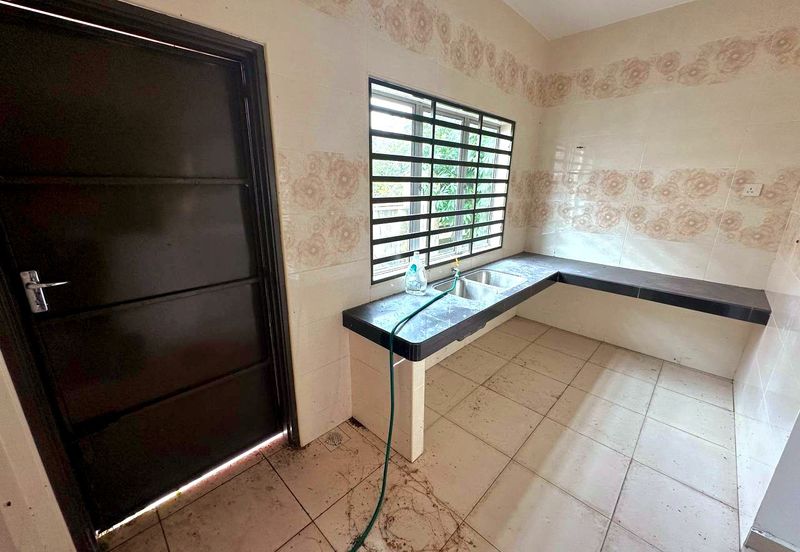 Tanjung Rambutan Brand New 2 Storey Terrace House Corner Unit With Extra Land 