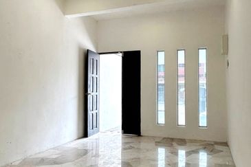 Tasek Freehold Double Storey Terrace House Move-in Ready 