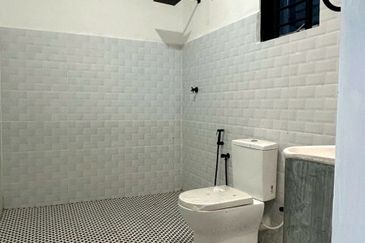 Tasek Freehold Double Storey Terrace House Move-in Ready 