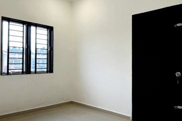 Tasek Freehold Double Storey Terrace House Move-in Ready 