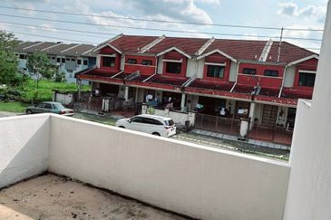 Tasek Freehold Double Storey Terrace House Move-in Ready 