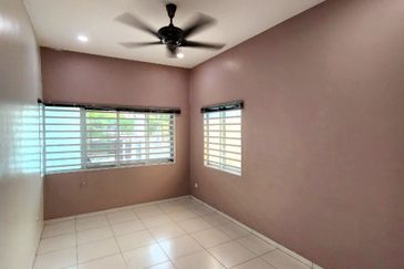 TAMAN LAPANGAN KIARA