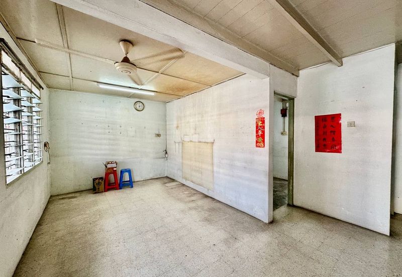 TAMAN KLEDANG, MENGLEMBU