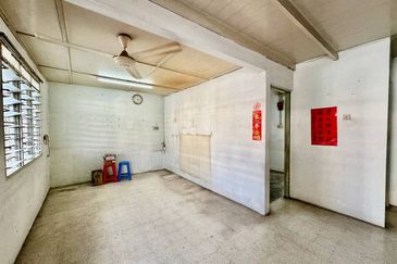 TAMAN KLEDANG, MENGLEMBU