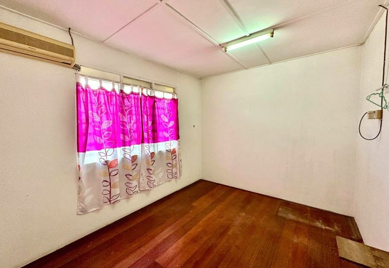 TAMAN KLEDANG, MENGLEMBU