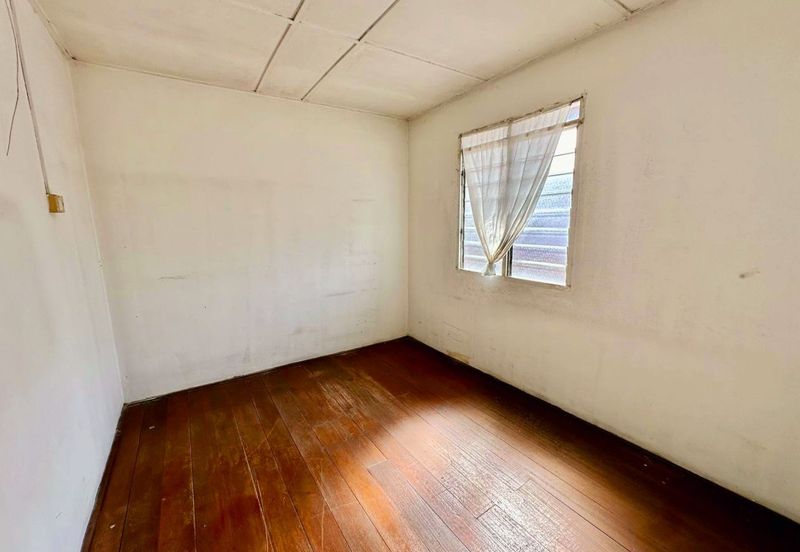 TAMAN KLEDANG, MENGLEMBU