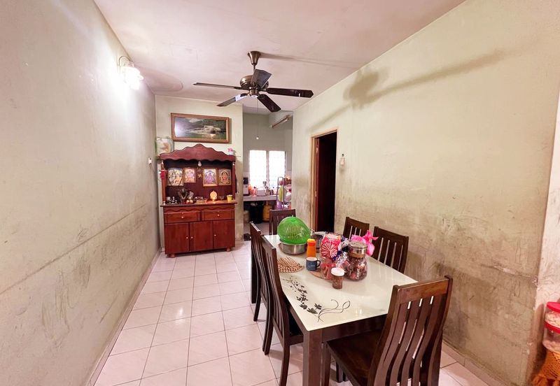 TAMAN ANJUNG TAWAS SINARAN