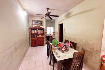 TAMAN ANJUNG TAWAS SINARAN