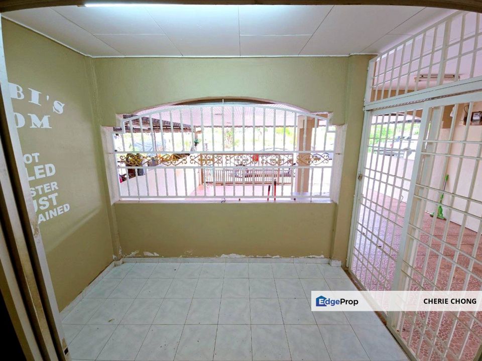 Kuala Kangsar Taman Bunga Raya Double Storey Terrace House Facing Field Main Road , Perak, Kuala Kangsar