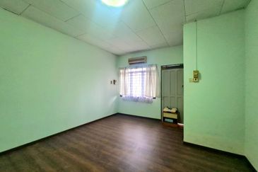 Ampang Wira Jaya Affordable Double-Storey Terrace House Good Location 