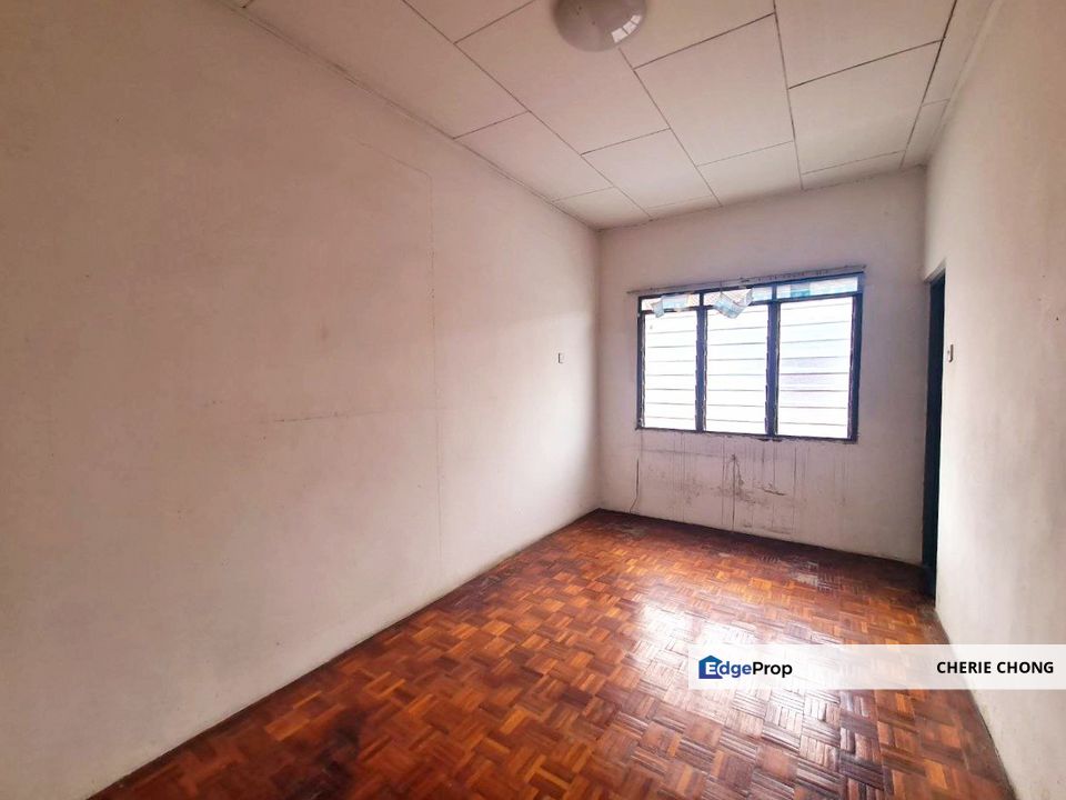 Ampang Wira Jaya Affordable Double-Storey Terrace House Good Location , Perak, Ampang