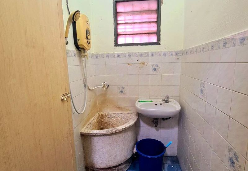 Ampang Wira Jaya Affordable Double-Storey Terrace House Good Location 