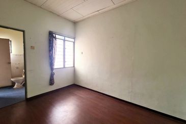 Ampang Wira Jaya Affordable Double-Storey Terrace House Good Location 