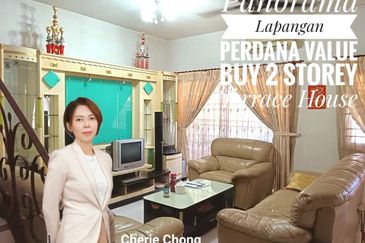 Panorama Lapangan Perdana