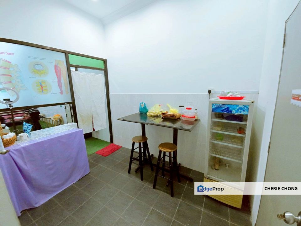 Kuala Kangsar Prime Location Ground Floor Shoplot Facing Main Road , Perak, Ipoh