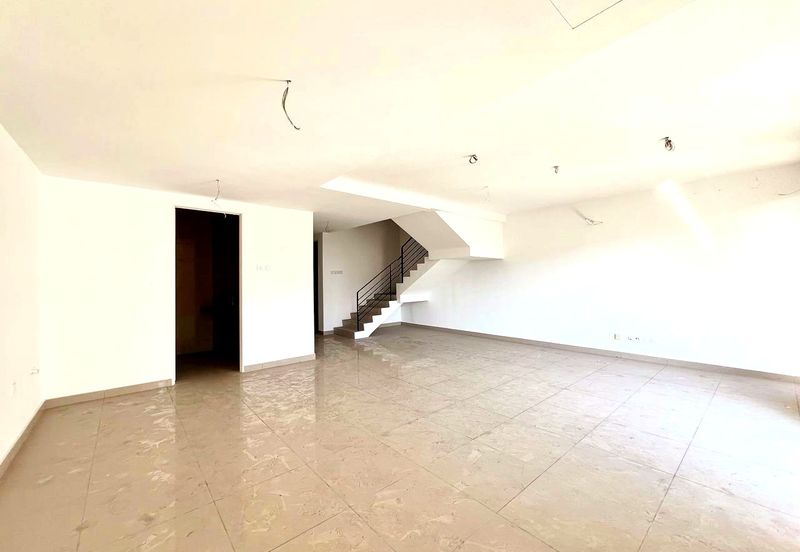 Upper East @ Tiger Lane