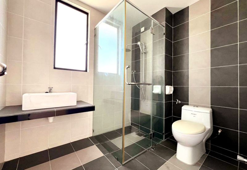 Upper East @ Tiger Lane