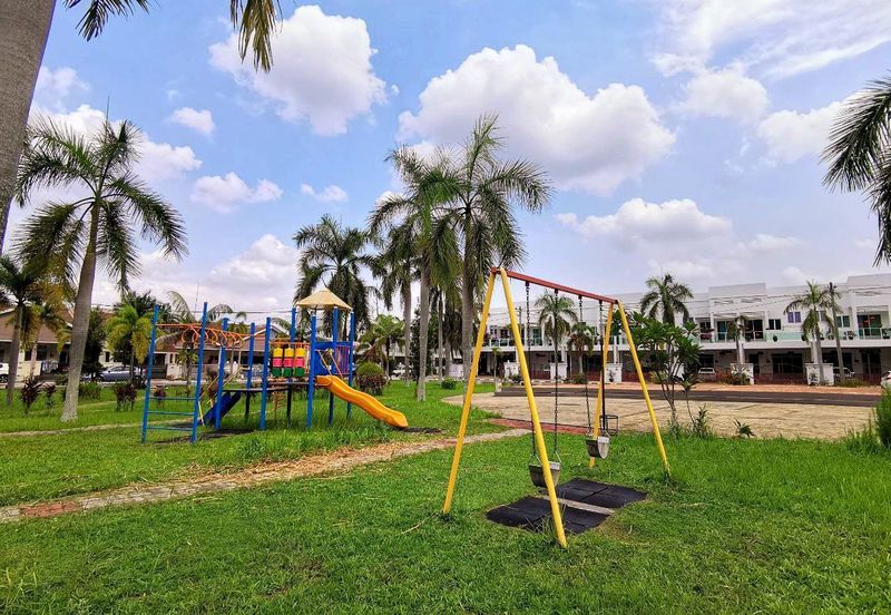 Sunway Tambun Le Greene Nice Condition Single Storey Terrace House Gated & Guarded With Renovated Kitchen Cabinet 