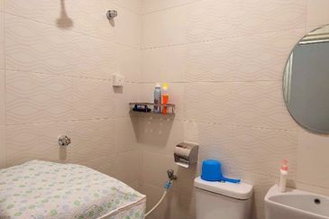 Sunway Tambun Le Greene Nice Condition Single Storey Terrace House Gated & Guarded With Renovated Kitchen Cabinet 