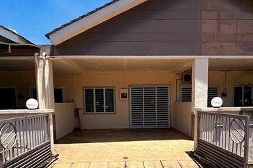 Sunway Tambun Le Greene Nice Condition Single Storey Terrace House Gated & Guarded With Renovated Kitchen Cabinet 