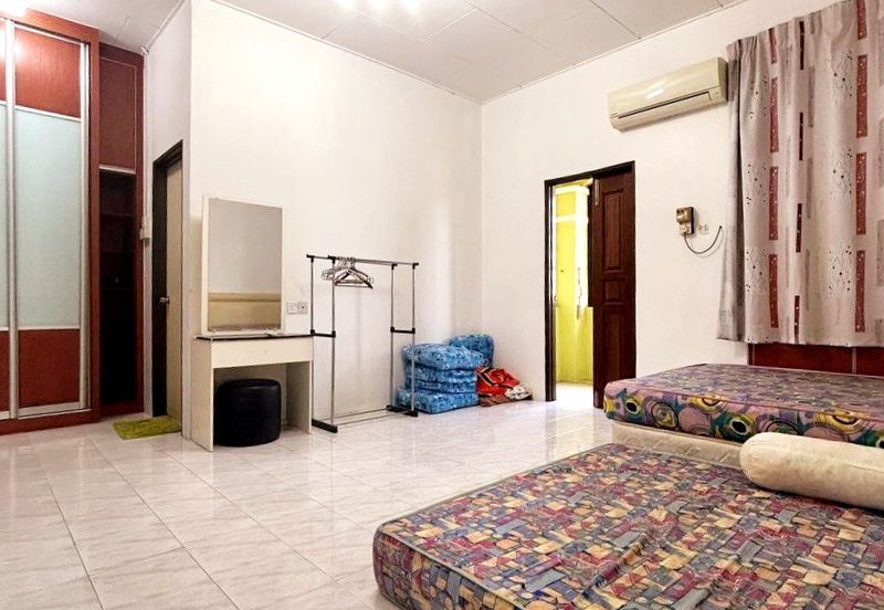 Bercham Utara Good Condition Double Storey Terrace House With Renovation 