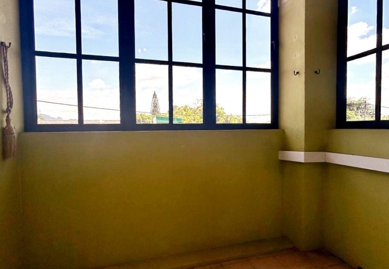 Bercham Utara Good Condition Double Storey Terrace House With Renovation 