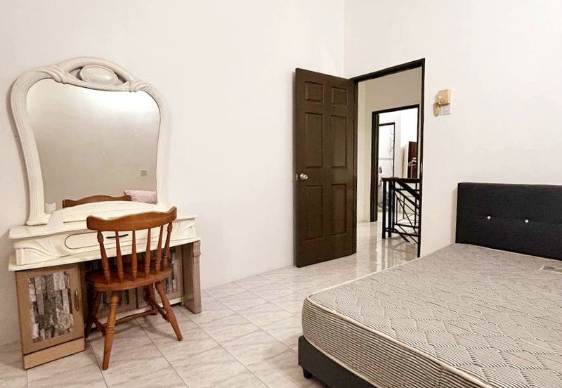 Bercham Utara Good Condition Double Storey Terrace House With Renovation 