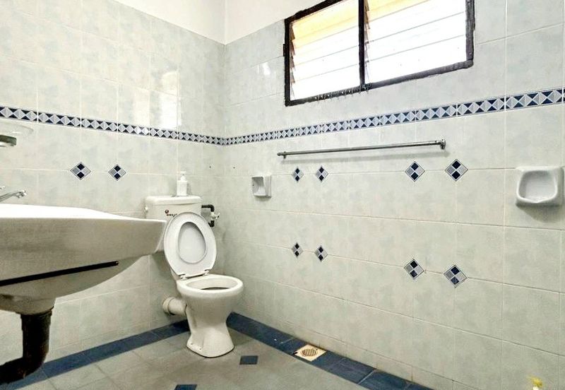 Bercham Utara Good Condition Double Storey Terrace House With Renovation 