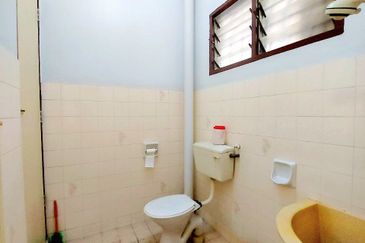 Gunung Rapat Taman Cemerlang Emas Nice 2 Storey Terrace House 