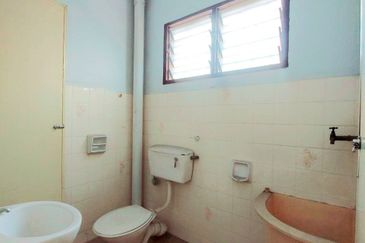 Gunung Rapat Taman Cemerlang Emas Nice 2 Storey Terrace House 