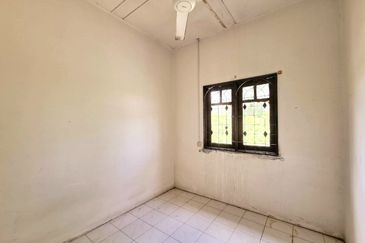 Menglembu Taman Impiana Adril 1.5 Storey Terrace Corner House 