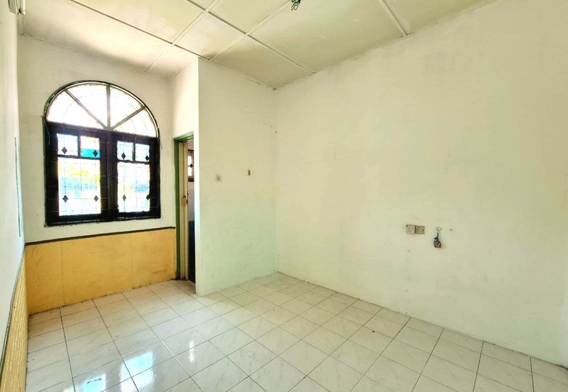Menglembu Taman Impiana Adril 1.5 Storey Terrace Corner House 