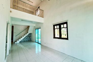 Menglembu Taman Impiana Adril 1.5 Storey Terrace Corner House 