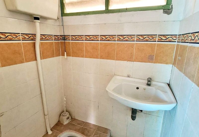 Menglembu Taman Impiana Adril 1.5 Storey Terrace Corner House 