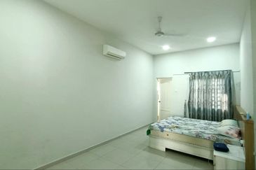 Bandar Seri Botani Seri Tasik Elegant 2 Storey Bungalow House Gated & Guarded 