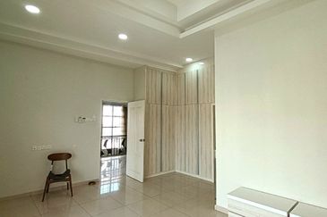 Bandar Seri Botani Seri Tasik Elegant 2 Storey Bungalow House Gated & Guarded 