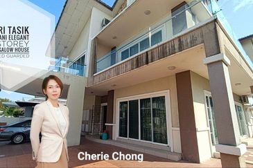 Bandar Seri Botani Seri Tasik Elegant 2 Storey Bungalow House Gated & Guarded 