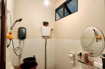 TAMAN HILLVIEW, IPOH