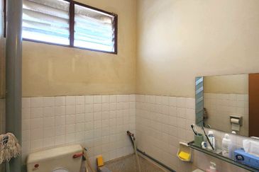 TAMAN HILLVIEW, IPOH