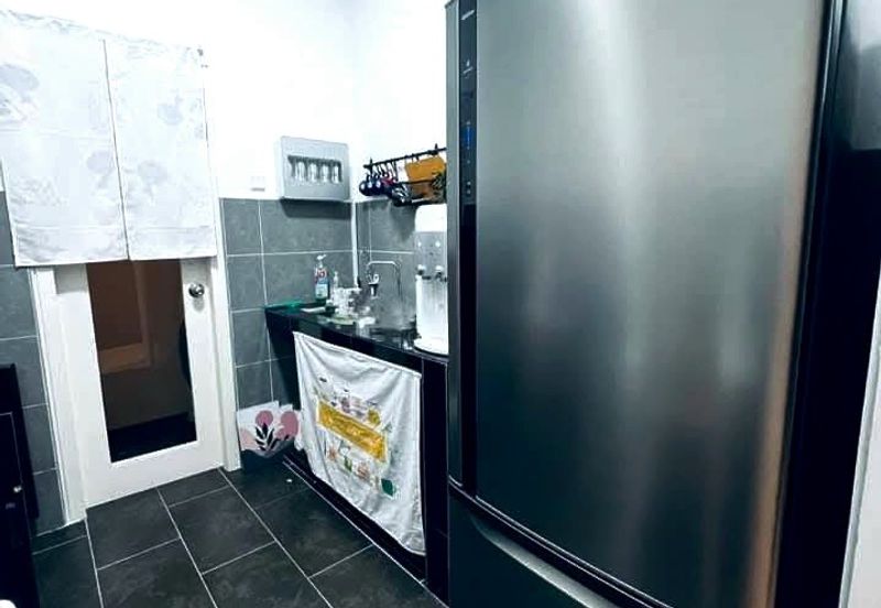 THE COVE HILLSIDE RESIDENCE