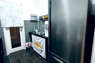 THE COVE HILLSIDE RESIDENCE