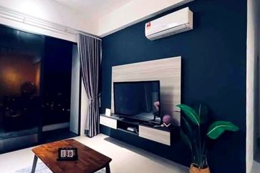 THE COVE HILLSIDE RESIDENCE