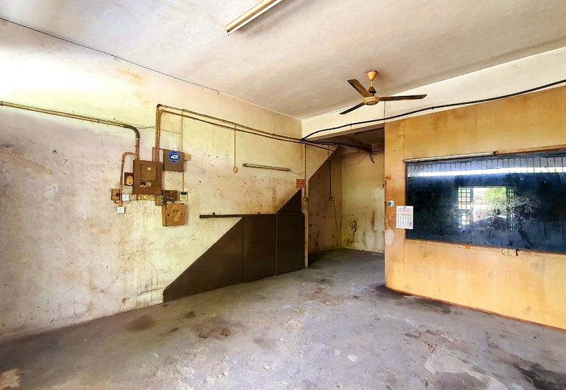 Taman Bersatu Simpang Pulai Double Storey Shoplot Facing Main Road 